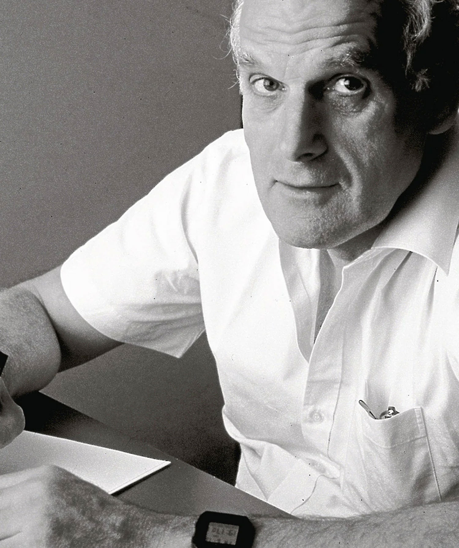 Angers Nantes Cholet Saumur Icones Artemide Lampe de bureau table Tizio Noir Richard Sapper 01