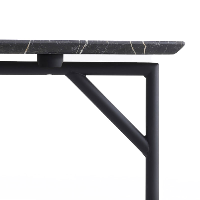 Angers Nantes Cholet Saumur Icones Horm casamania Table basse Tout le jour Noir Marquina Marc Thorpe 01