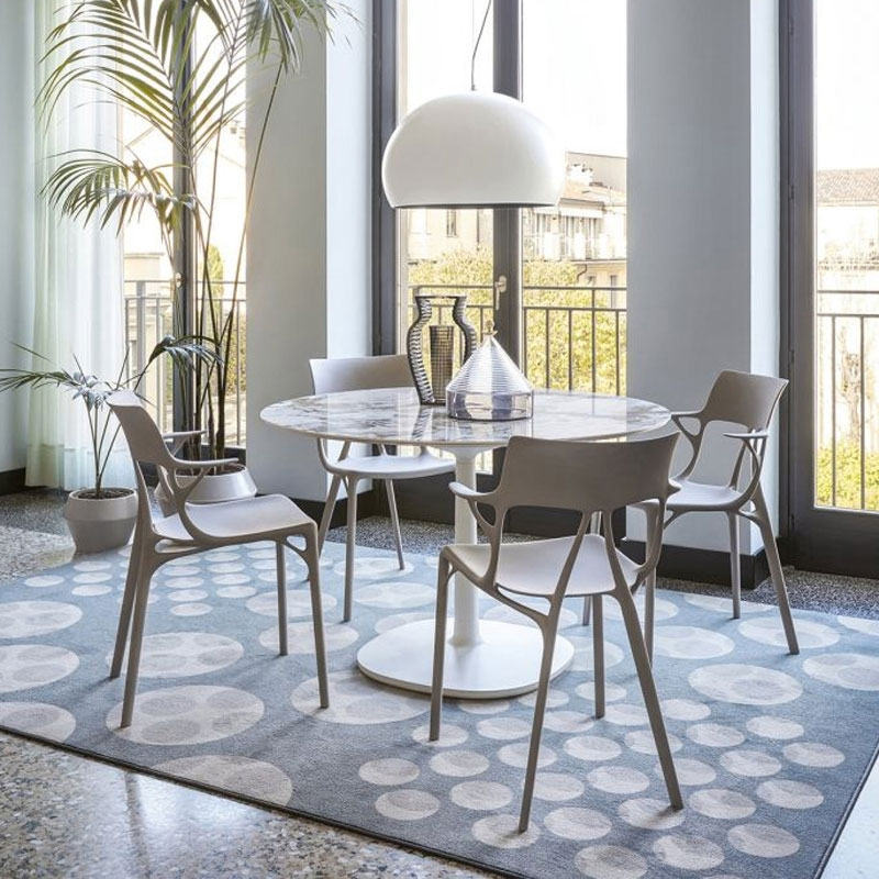 Angers Nantes Cholet Saumur Paris Bordeaux Le Mans Poitiers Niort Icones Kartell Chaise A.I Gris philippe starck 4