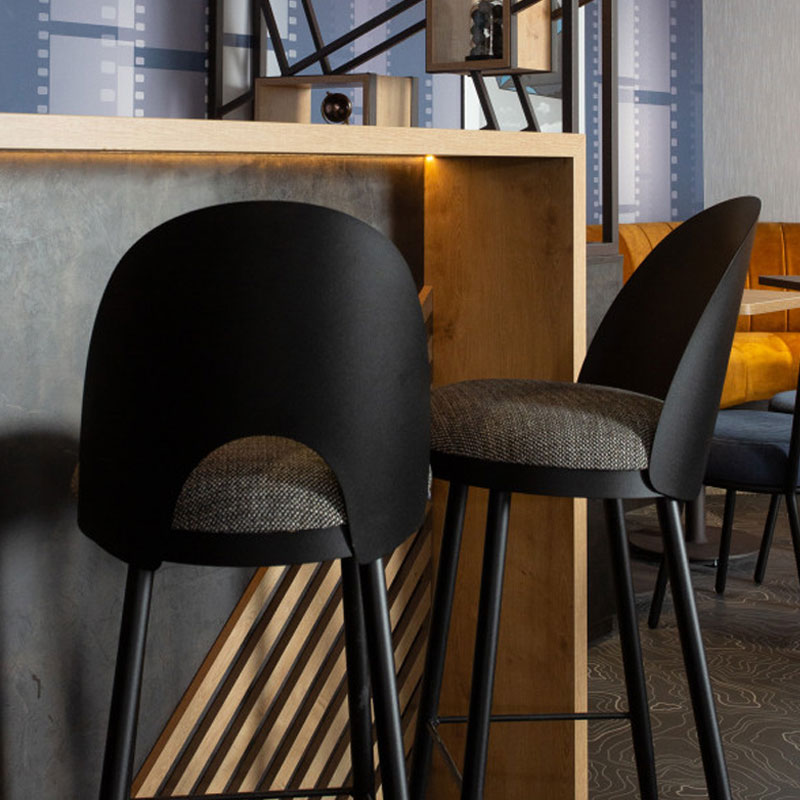 Angers Nantes Cholet Saumur Paris Bordeaux Le Mans Laval Icones Résistub Production tabouret Lili cuisine coco noir Stéphane Elineau 1