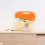 Angers Nantes Cholet Rennes Poitiers Mans bordeaux Paris Tours Laval Niort Icones Flos Snoopy Orange Marbre Blanc Achille Castiglioni lampe de table 2