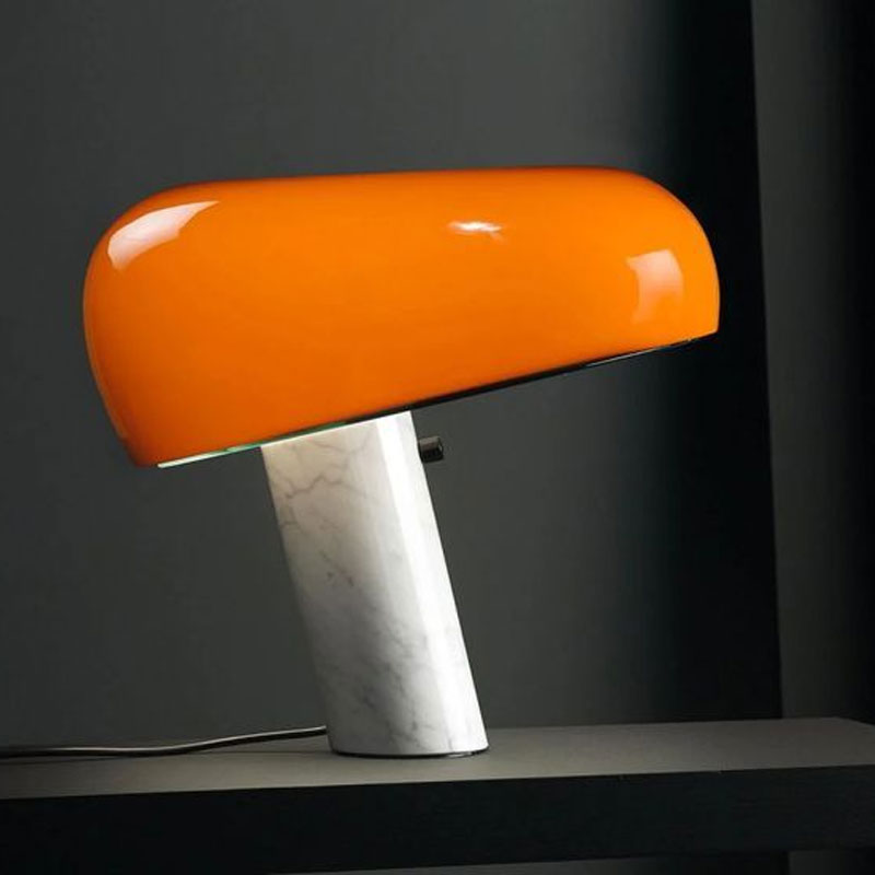 Angers Nantes Cholet Rennes Poitiers Mans bordeaux Paris Tours Laval Niort Icones Flos Snoopy Orange Marbre Blanc Achille Castiglioni lampe de table 4