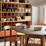 Angers Nantes Cholet Paris Bordeaux Rennes Mans Laval Icones Hay Scandinave chaise bois Rey Hetre Doré Bruno