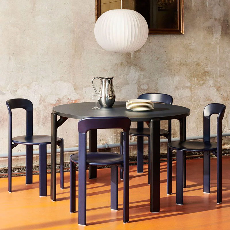 Angers Nantes Cholet Paris Bordeaux Rennes Mans Laval Icones Hay Scandinave chaise bois Rey Umber Bleu Foncé Bruno 4