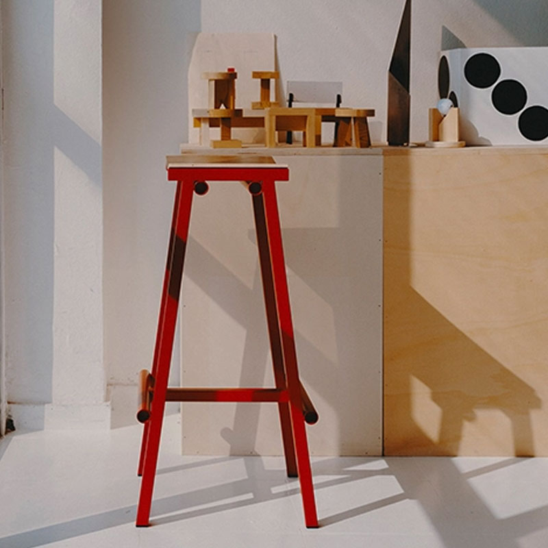 Angers Nantes Cholet Paris Bordeaux Rennes Mans Laval Poitiers Icones Hay Scandinave Tabouret Tuburete Chene rouge Marc Morro 7