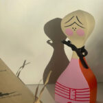 Angers Nantes Paris Bordeaux Rennes Mans Laval Poitiers Orleans Tours Icônes Objet Wooden Dolls N° 02 Vitra Alexander Girard 9