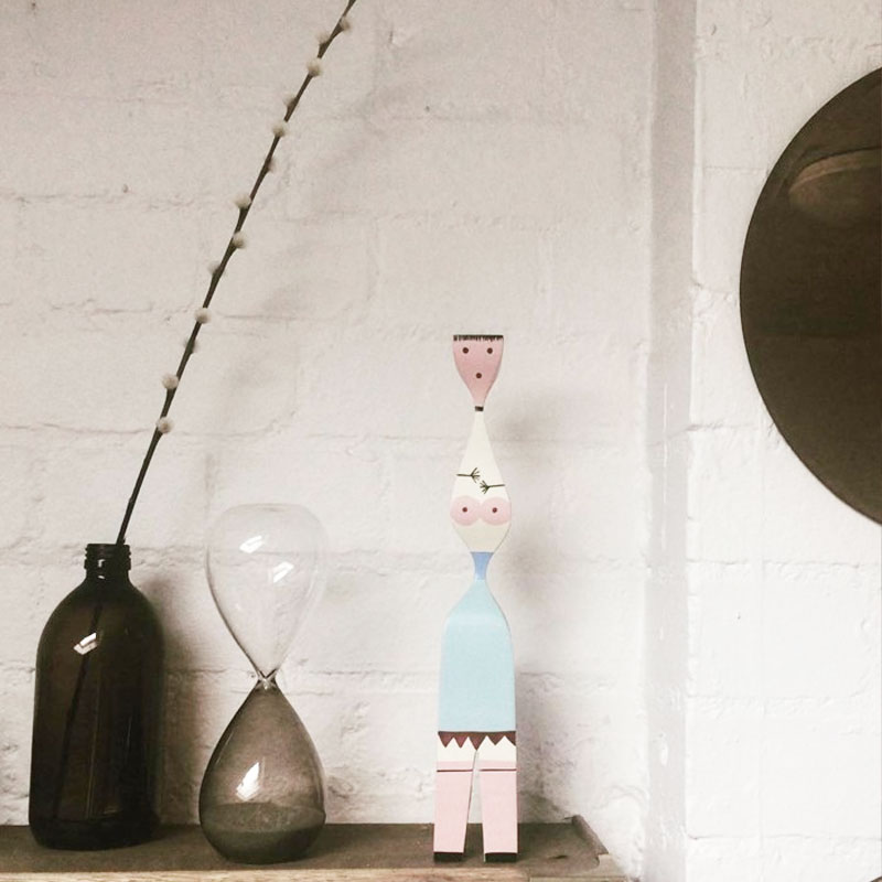 Angers Nantes Paris Bordeaux Rennes Mans Laval Poitiers Orleans Tours Icônes Objet Wooden Dolls N° 07 Vitra Alexander Girard 10