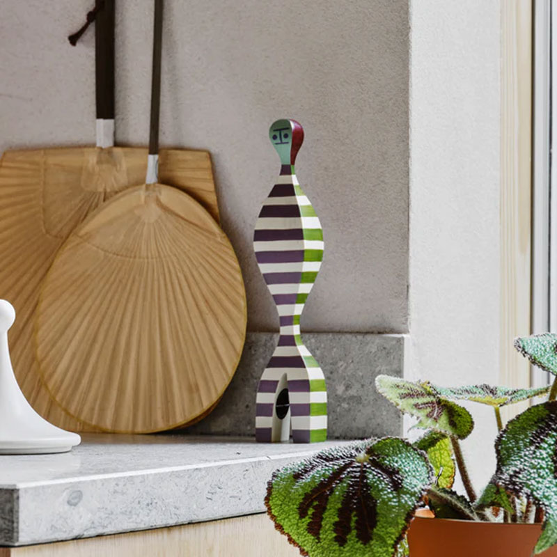 Angers Nantes Paris Bordeaux Rennes Mans Laval Poitiers Orleans Tours Icônes Objet Wooden Dolls N° 16 Vitra Alexander Girard 7