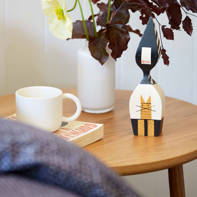 Angers Nantes Paris Bordeaux Rennes Mans Laval Poitiers Orleans Tours Icônes Objet Wooden Dolls N° 20 Vitra Alexander Girard 10