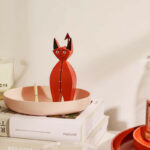 Angers Nantes Paris Bordeaux Rennes Mans Orleans Tours Icônes Objet Wooden Dolls Little devil Vitra Alexander Girard 10