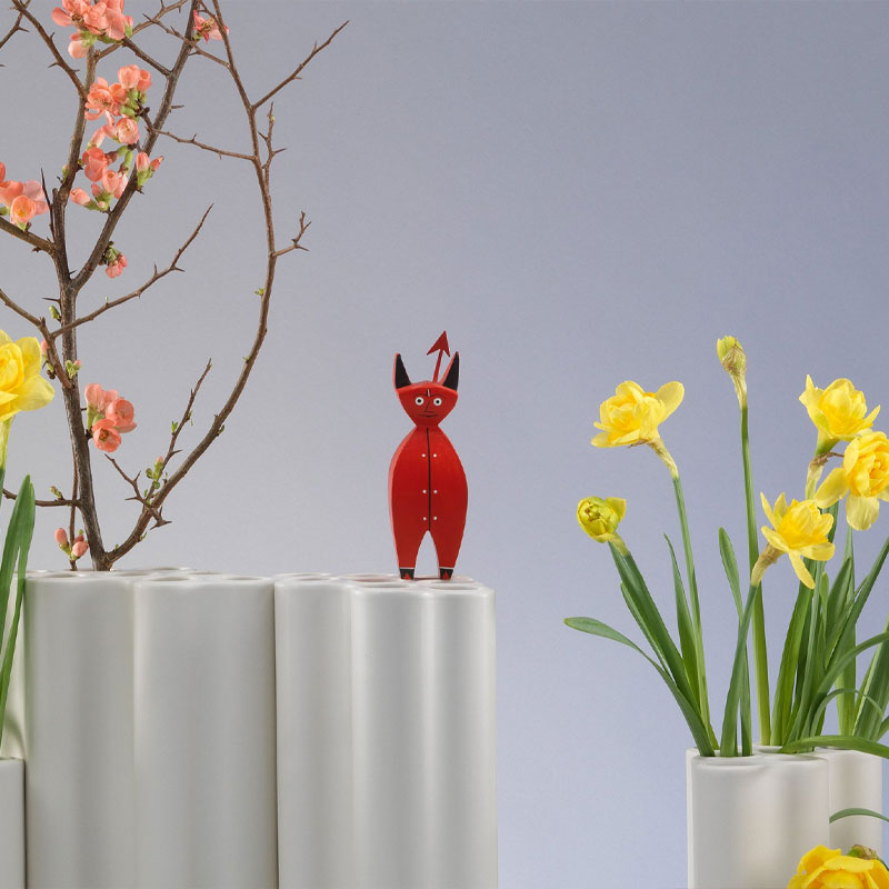 Angers Nantes Paris Bordeaux Rennes Mans Orleans Tours Icônes Objet Wooden Dolls Little devil Vitra Alexander Girard 11