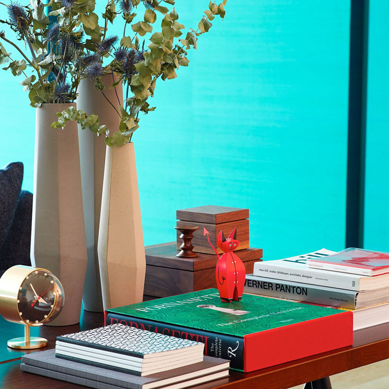 Angers Nantes Paris Bordeaux Rennes Mans Orleans Tours Icônes Objet Wooden Dolls Little devil Vitra Alexander Girard 16